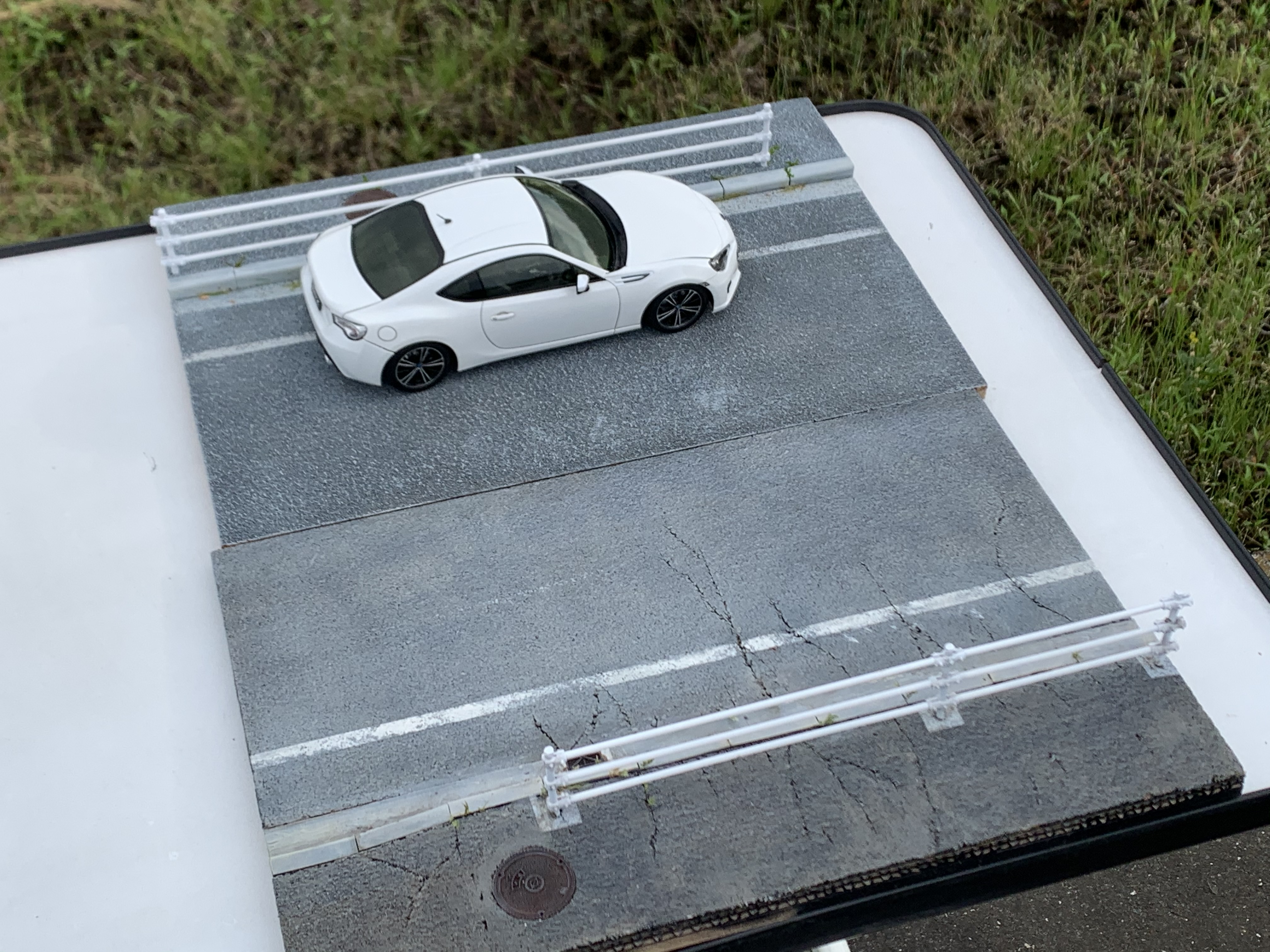 歩道と道路をお手軽に再現