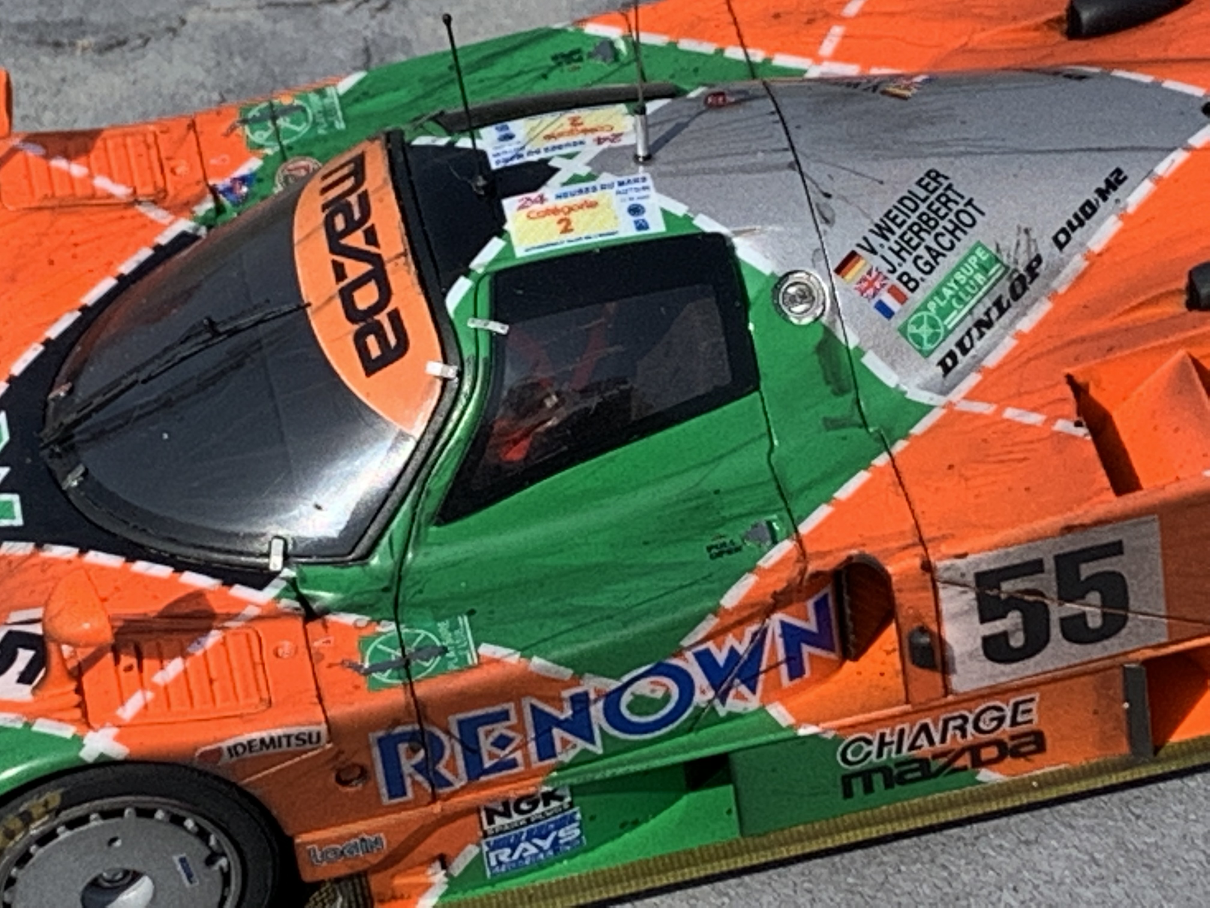 写真の説明を入れます